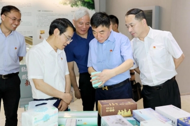 要聞 | 嘉興市委副書記、政法委書記帥燮瑯一行蒞臨景興紙業(yè)調(diào)研指導